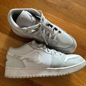 Nike Kids Gray and White Sneakers